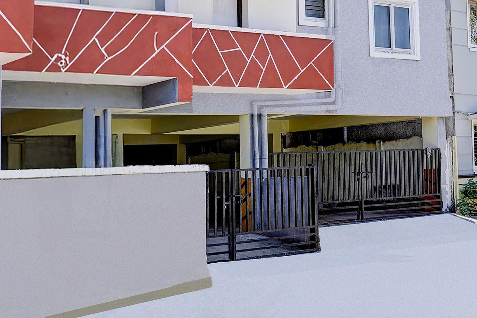 Collection O Sithalapakkam Medavakkam Formerly Srinivasa Residency Chennai Esterno foto