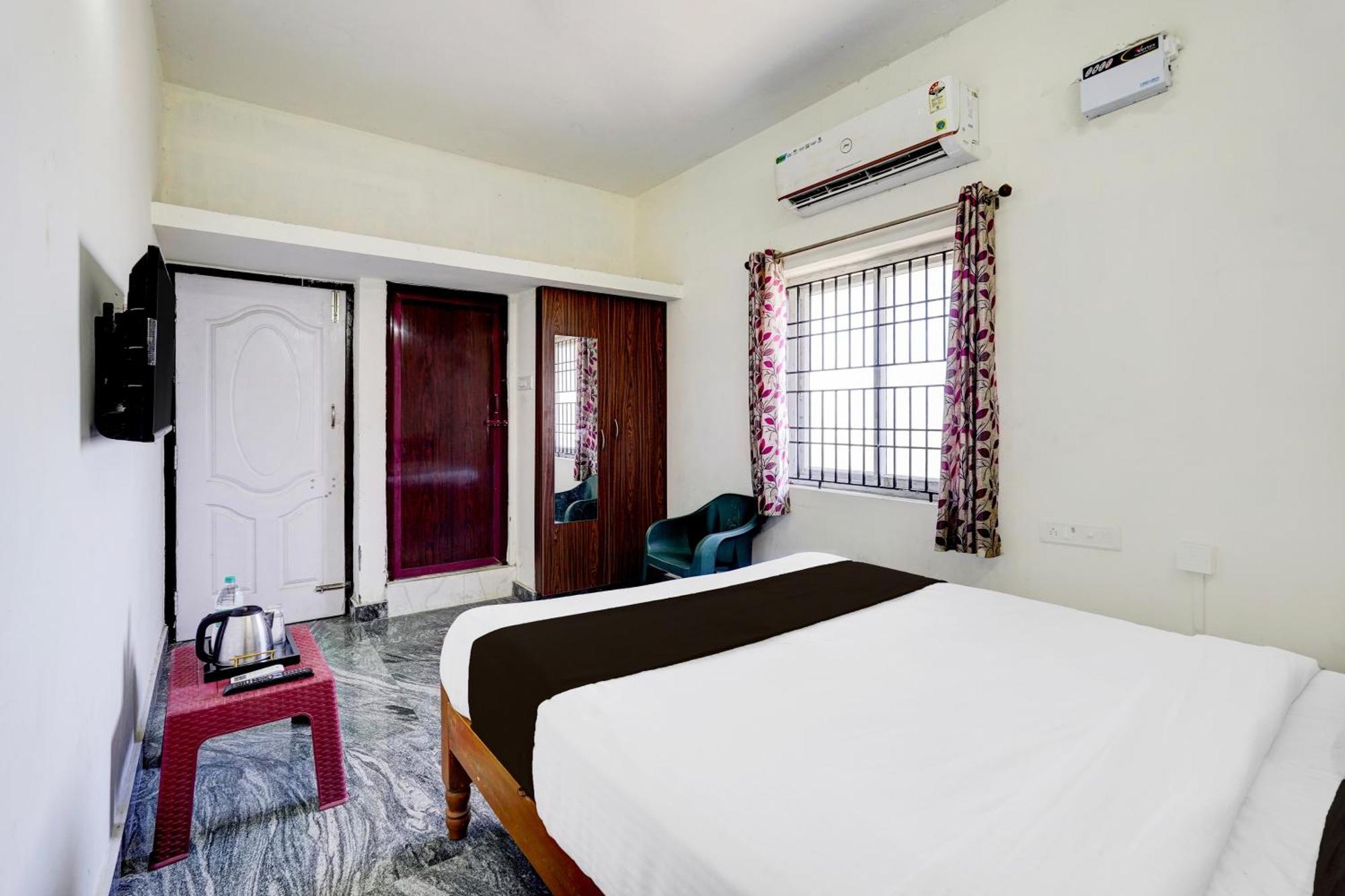 Collection O Sithalapakkam Medavakkam Formerly Srinivasa Residency Chennai Esterno foto
